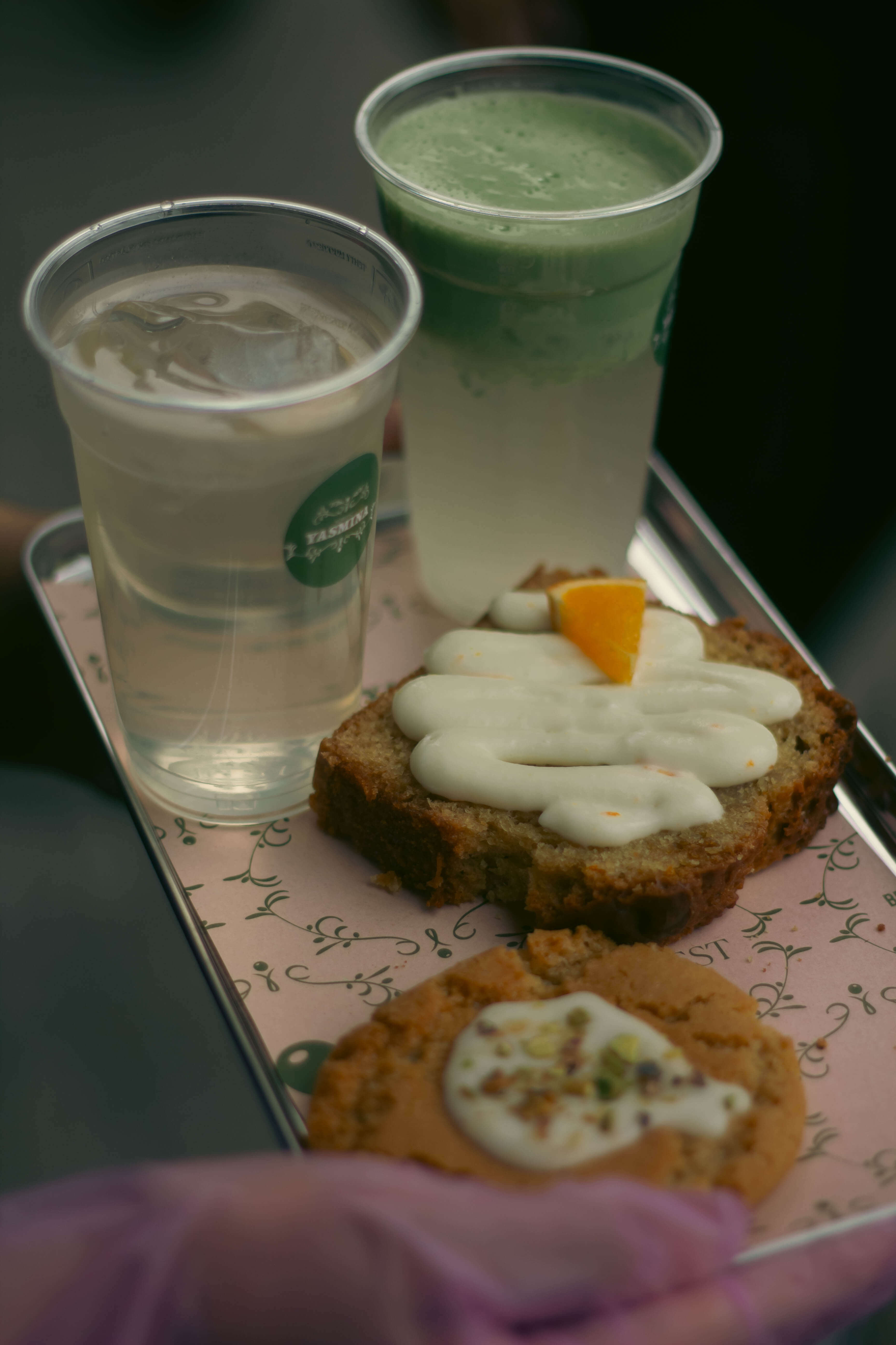 A POP-UP with Yasmina Azhoum by Yasmina Azhoum 12